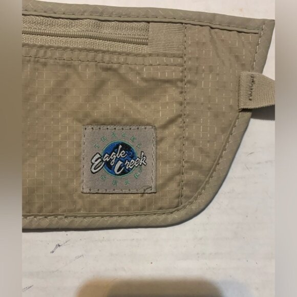 Eagle Creek Travel Gear Waist Belt Belly Bag Under Your Shirt Wallet secure - Picture 3 of 7